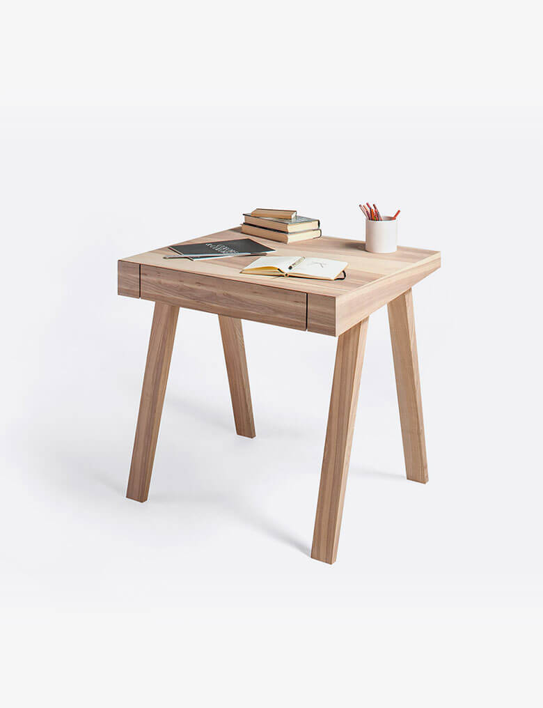 4.5 Desk, Single Drawer